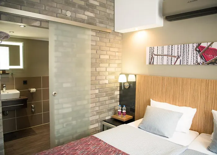 מלון Hotel Munich City 4*