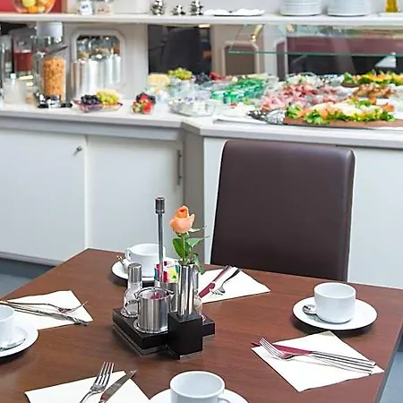 Hotel Munich City Hotell 4*